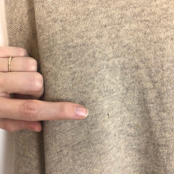 Vince Cashmere Open Back Sweater - Picture 8 of 8